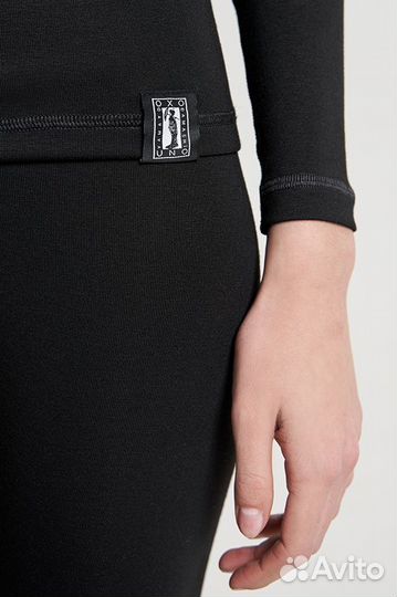 Облегающий термокомплект, лонгслив и леггинсы