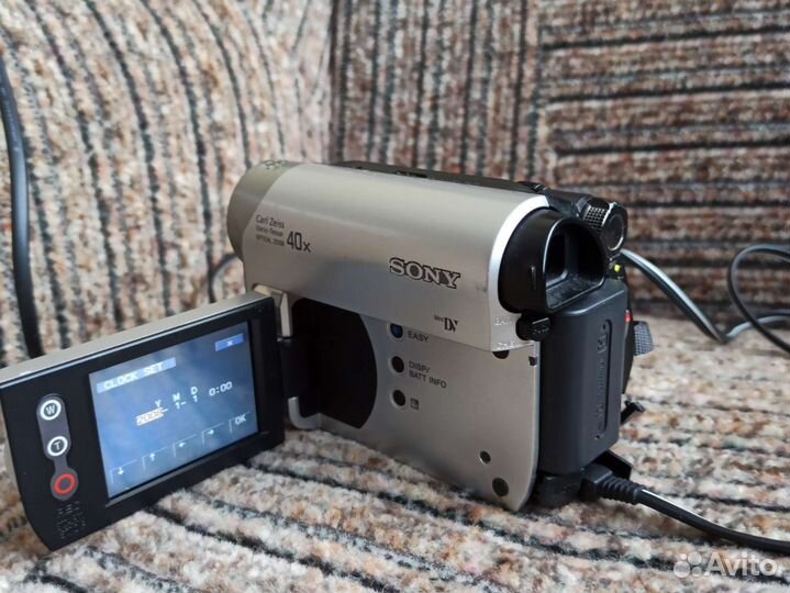 Видеокамера Sony Handycam
