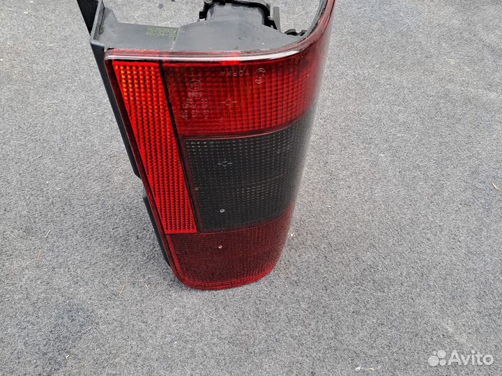 Задний левый фонарь Citroën Berlingo