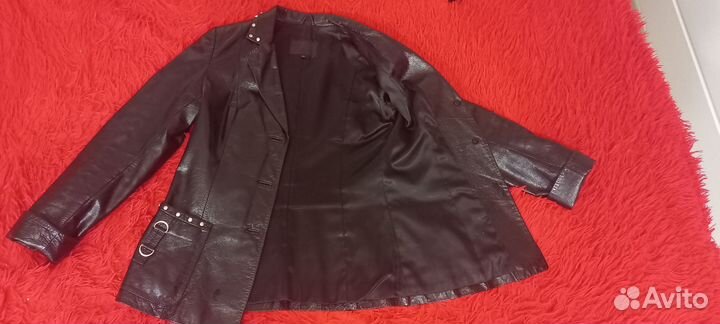 Кожаный пиджак женский