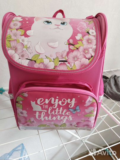 Рюкзак школьный для девочки 1 класс