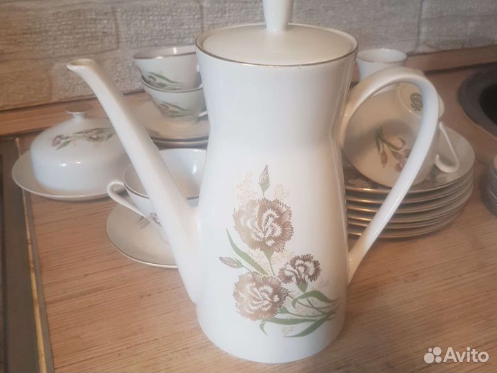 Набор столовой посуды на 6 персон