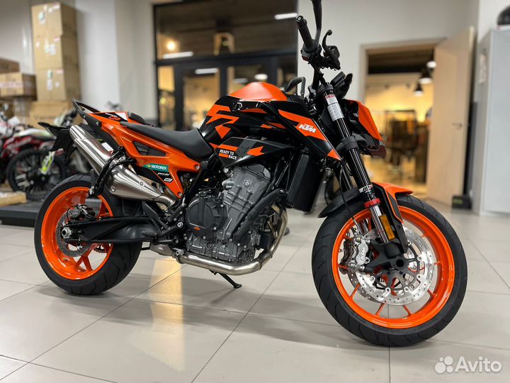 KTM 890 Duke