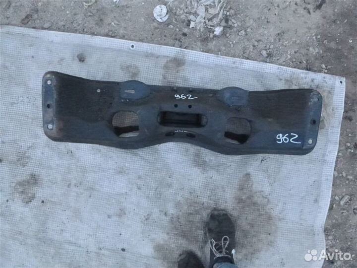 Балка под двс Subaru Legacy BE5 EJ208 2002