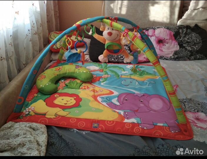 Развивающий коврик tiny love