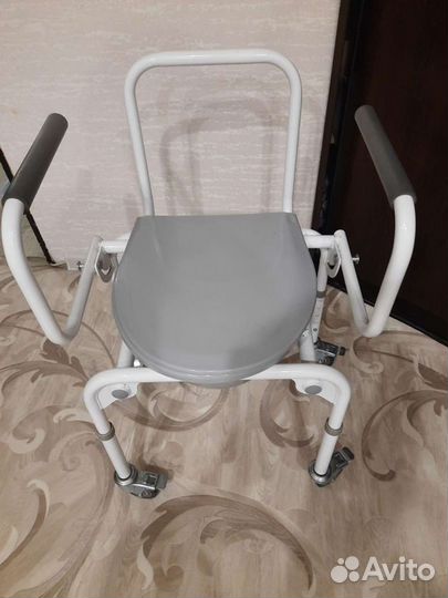 Санитарный стул туалет на колесах