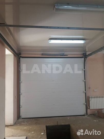 Секционные ворота