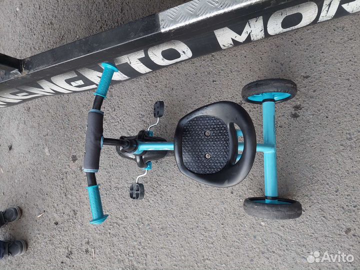 Трехколесный велосипед