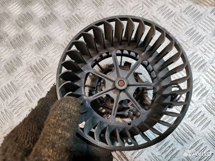 Моторчик отопителя Ford Fiesta mk 5