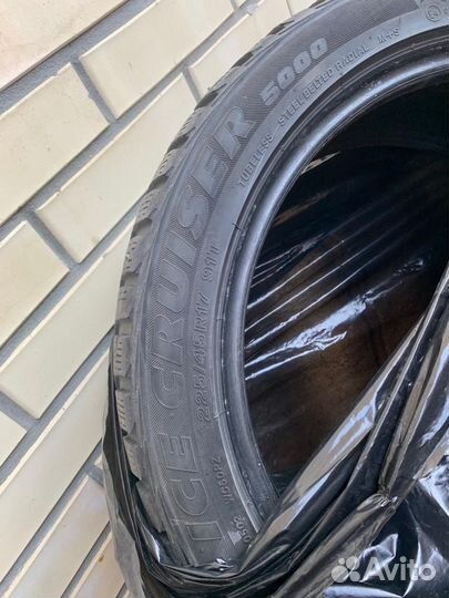 Bridgestone Ice Cruiser 5000 225/45 R17