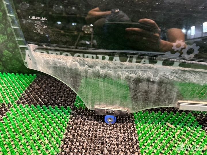 Стекло двери переднее правое Lexus Is 3 2013-2017