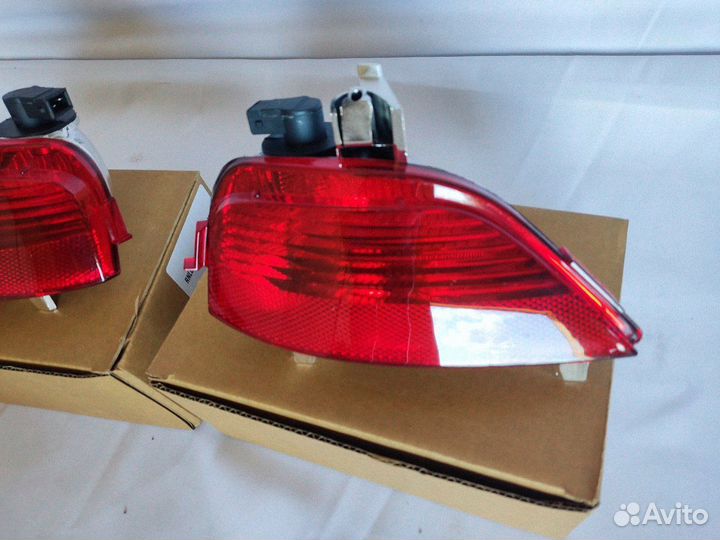 Катафот зад бампера прав Renault Logan