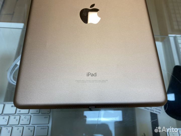 iPad 6 2018 32gb на гарантии