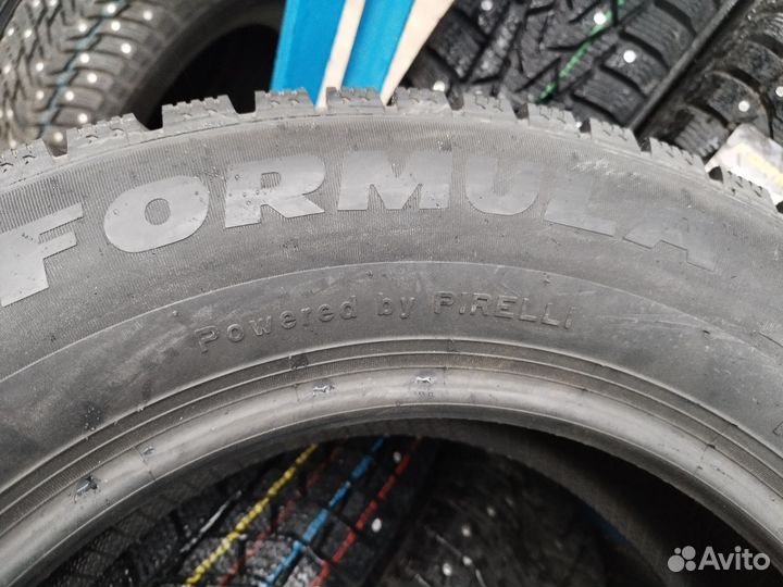 Pirelli Formula Ice 215/65 R16 98T