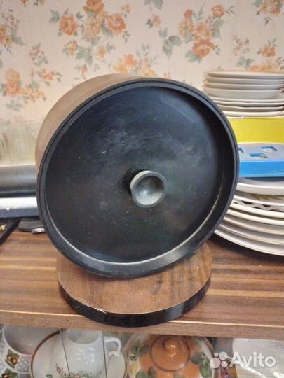 Часы янтарь