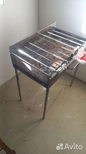 Ленивый шашлычник с мангалом