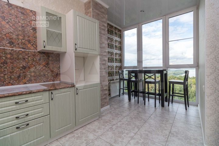 3-к. квартира, 100,5 м², 9/12 эт.