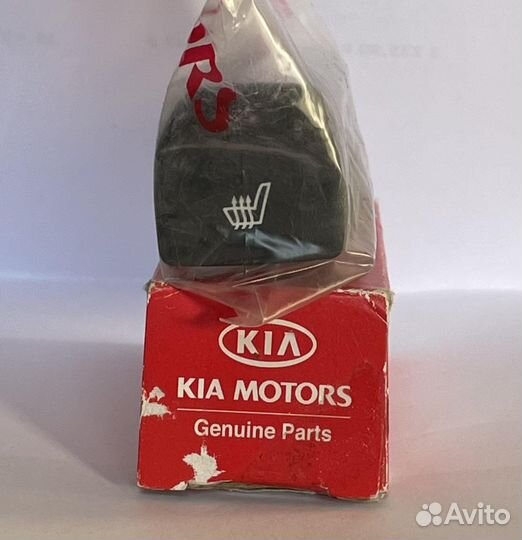 Кнопка обогрева сидений Kia Cerato ll (2008-2013)