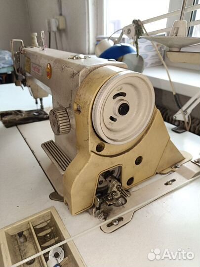 Швейная машинка