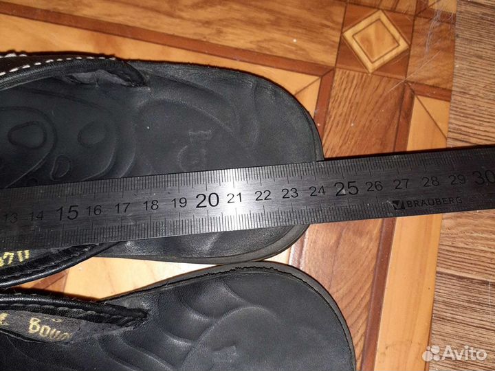 Шлёпки Dr. Martens