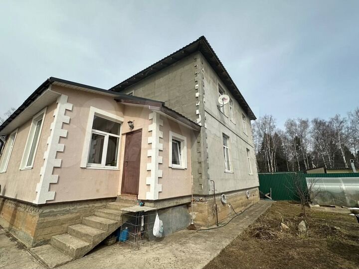 Дом 246 м² на участке 5 сот.