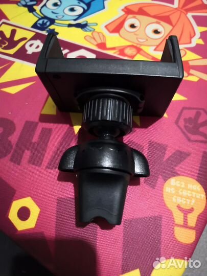 Держатель телефона автомобильный