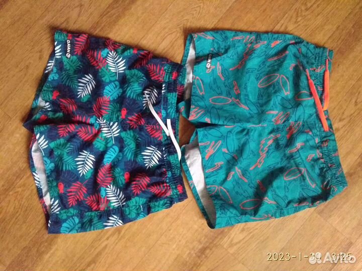 Футбольная форма и плавательные шорты 128