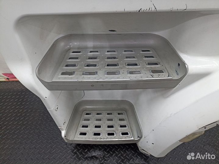 Корпус подножек левый Daf XF106
