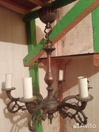 Люстра раритет, и бра. В одном стиле