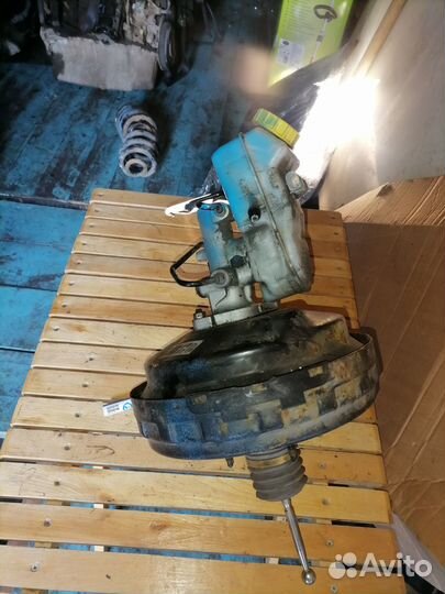 Вакум тормозной Фольксваген Т5-2.0 дизель