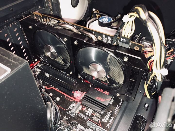 Видеокарта Radeon R9 370X 4гб