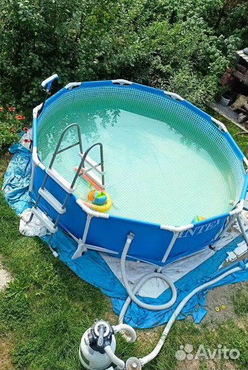 Каркасный бассейн intex бу