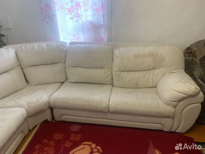 Угловой диван