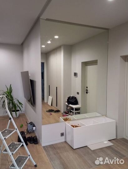 Зеркало настенное