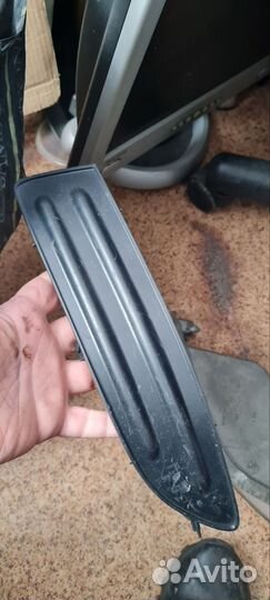 Заглушка переднего бампера