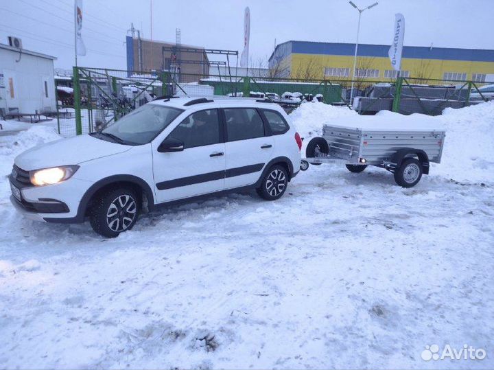 Прицеп с пластиковой крышкой. Устанавливаем фаркоп