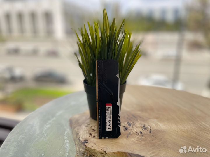 Оперативная память Kingston Fury Beast RGB 8Gb