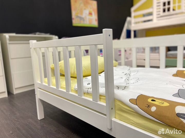 Детская кроватка Новая