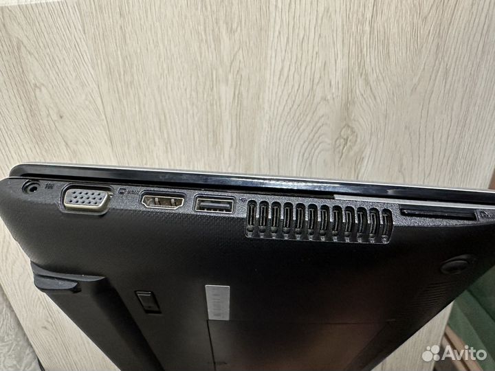 Ноутбук asus eee pc 1215B