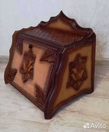 Хлебница из липы