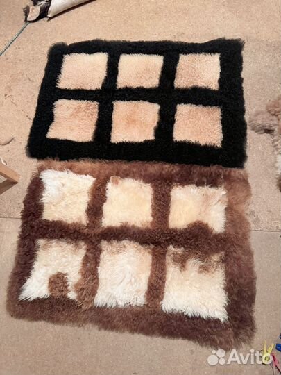 Плед из овечьих шкур