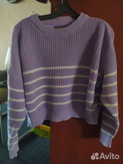 Свитер укороченный