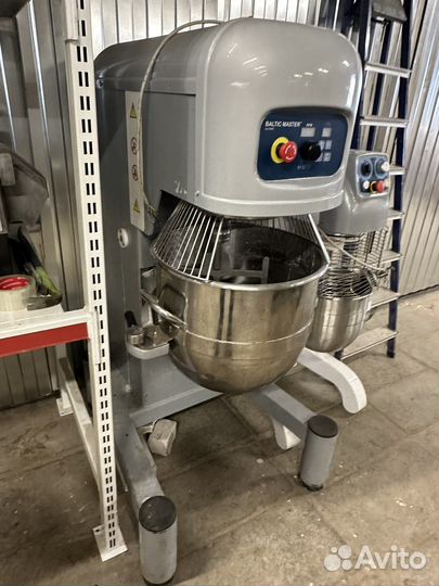 Миксер планетарный