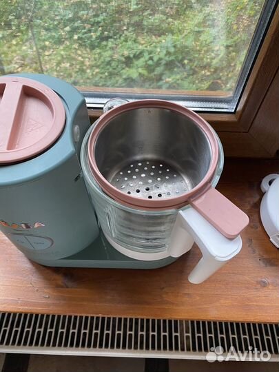 Пароварка блендер beaba babycook neo