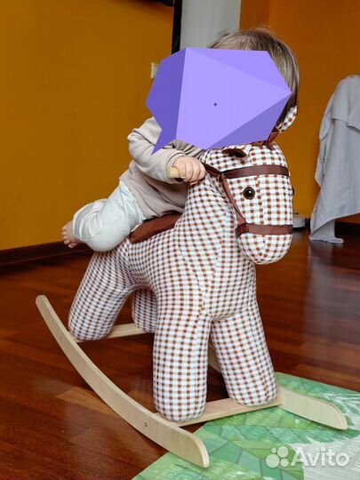 Детская качалка лошадь