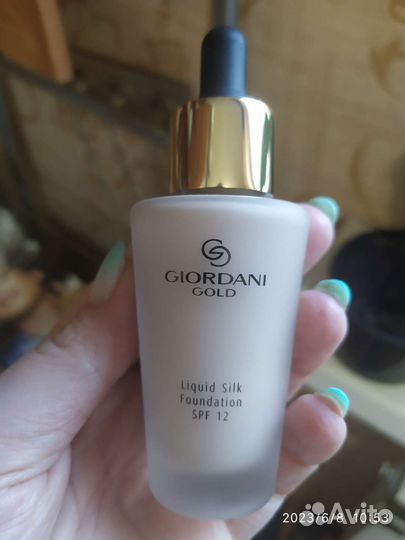 Тональная основа oriflame