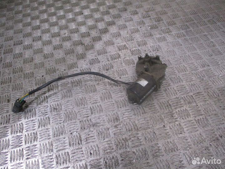 Моторчик стеклоочистителя Scania 1922234