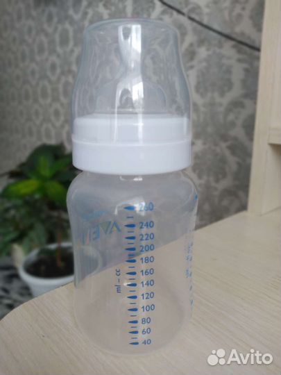 Бутылочка avent антиколиковая