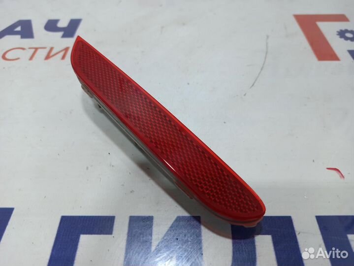 Отражатель в бампер задний правый Nissan X-Trail