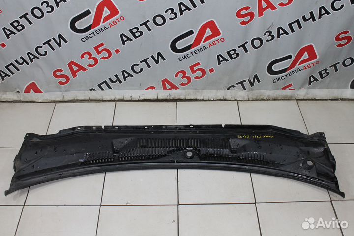 Решетка стеклоочистителя Fiat Albea